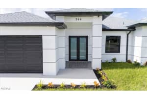 344 Parkman Avenue, Lehigh Acres, FL 33974 - MLS#2025013152