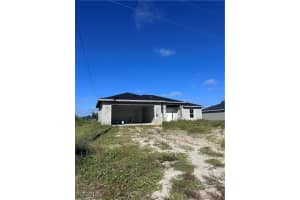 1614 Ne 6th Ave, Cape Coral