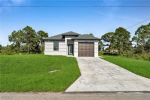 1146 Ecrue St E, Lehigh Acres