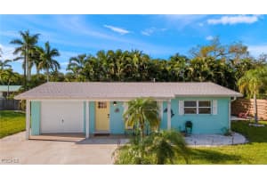 7499 Cares Away Park Cir, Bokeelia