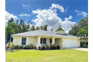6788 Abbott St, Fort Myers