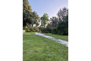 1073 New Lane, Moore Haven, FL 33471 - MLS#2025013289