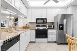 14811 Hole In One Circle, Fort Myers, FL 33919 - MLS#2025013300