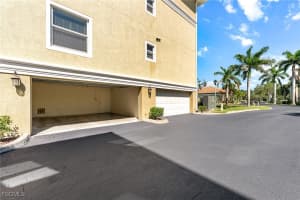 10050 Lake Cove Drive, Fort Myers, FL 33908 - MLS#2025013315