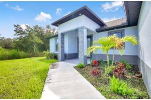 550 LONE STAR Lane, Lehigh Acres, FL 33974 - MLS#2025013385