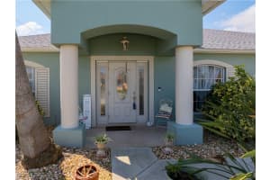 402 46th Terrace, Cape Coral, FL 33914 - MLS#2025013402