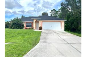 947 Hunter St E, Lehigh Acres