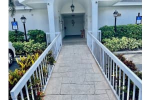 340 Horse Creek Drive, Naples, FL 34110 - MLS#2025013514