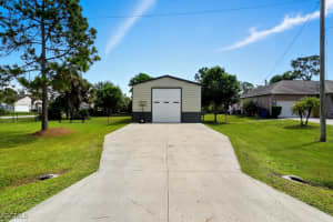 457 Laconic Avenue, Lehigh Acres, FL 33974 - MLS#2025013615