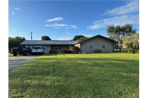 221 De Soto Avenue, Clewiston, FL 33440 - MLS#2025013665