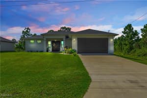 2609 27th Street, Lehigh Acres, FL 33971 - MLS#2025013763