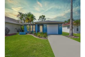 851 98th Avenue, Naples, FL 34108 - MLS#2025013794