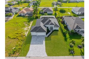 821 37th Place, Cape Coral, FL 33993 - MLS#2025013846