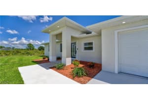 752 Cardinal Street, Lehigh Acres, FL 33974 - MLS#2025013907