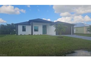 4102 12th Street, Lehigh Acres, FL 33976 - MLS#2025013938