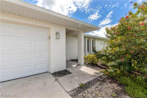 3207 5th Place, Cape Coral, FL 33914 - MLS#2025013956
