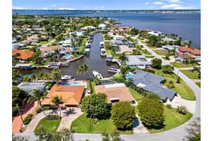 450 Keenan Avenue, Fort Myers, FL 33919 Sold 11/21/25