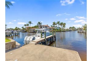 450 Keenan Avenue, Fort Myers, FL 33919 Sold 11/21/25