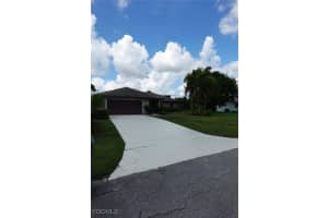 419 Robert Avenue, Lehigh Acres, FL 33936 - MLS#2025013982