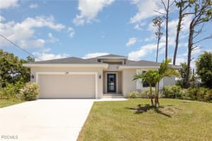 126 Glades Drive, Rotonda West, FL 33947 - MLS#2025014172