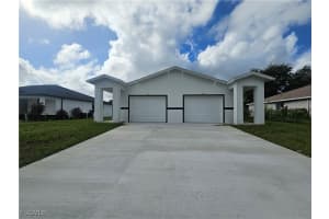 876 Apartment Street, Lehigh Acres, FL 33974 - MLS#2025014312