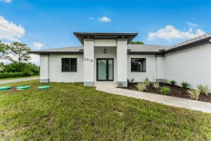 2904 30th Street, Lehigh Acres, FL 33976 - MLS#2025014335