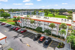 1700 Pine Valley Drive, Fort Myers, FL 33907 - MLS#2025014351