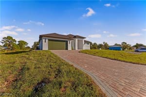 5230 3rd Street, Lehigh Acres, FL 33971 - MLS#2025014398