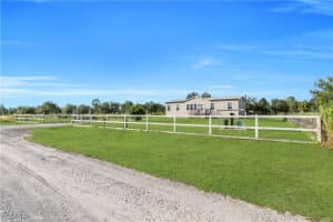 7824 8th Pl, Labelle, FL 33935 - MLS#2025014433