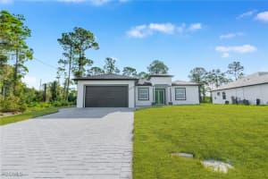 333 Lownde Avenue, Lehigh Acres, FL 33974 - MLS#2025014438