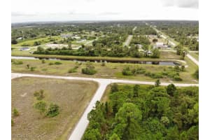 652 Montclair Avenue, Lehigh Acres, FL 33974 - MLS#2025014441