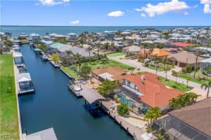 2420 Cherimoya Lane, St James City, FL 33956 - MLS#2025014450
