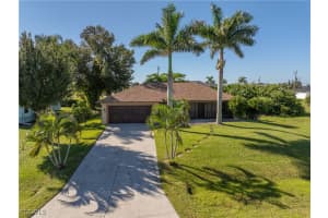 2738 4th Terrace, Cape Coral, FL 33993 - MLS#2025014465