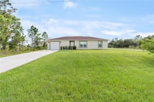 559 Roscoe Street, Lehigh Acres, FL 33972 - MLS#2025014591
