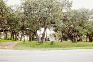 4055 County Rd 78, Fort Denaud, FL 33935 - MLS#2025014778