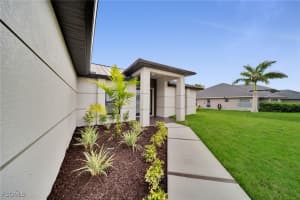 1505 3rd Place, Cape Coral, FL 33993 - MLS#2025014813