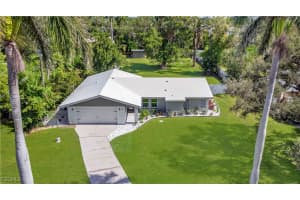 62 North Shore Avenue, North Fort Myers, FL 33903 - MLS#2025015024