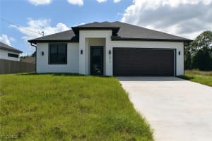 3813 25th Street, Lehigh Acres, FL 33976 - MLS#2025015081