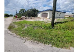 3707 15th Street, Lehigh Acres, FL 33972 - MLS#2025015085