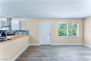 210 Charlotte Ave Fort Myers, FL 33916 - Off Market