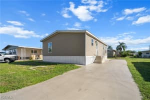 372 Santa Fe Trl, North Fort Myers