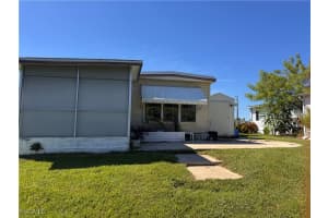 89 Sun Circle, Fort Myers, FL 33905 - MLS#2025015199