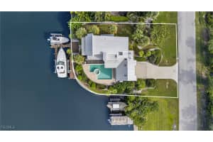 1290 Bay Drive, Sanibel, FL 33957 - MLS#2025015299