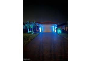 20036 KINGMONT 20036 KINGMONT Drive, Estero, FL 33928 - MLS#2025015360