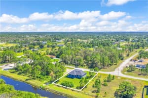 849 Bently St E, Lehigh Acres