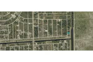 653 Naples Avenue, Lehigh Acres, FL 33974 - MLS#2025015473