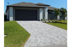 1113 1st Terrace, Cape Coral, FL 33991 - MLS#2025015508