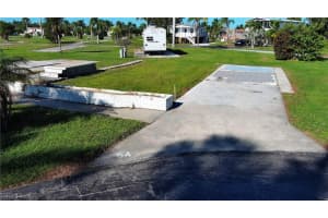 54 Poplar Place, Fort Myers, FL 33908 - MLS#2025015528