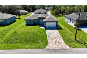 2617 44th Street, Lehigh Acres, FL 33971 - MLS#2025015533