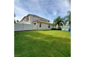 3616 Pine Oak Cir 101, Fort Myers